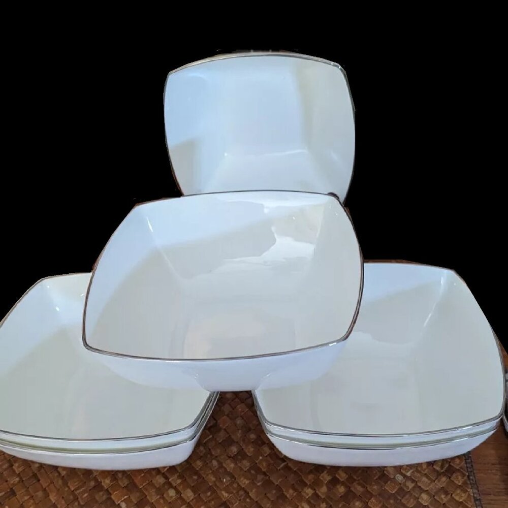 Set of 6 new Mikasa Couture Platinum approx 7" Square Cereal Soup Bowls